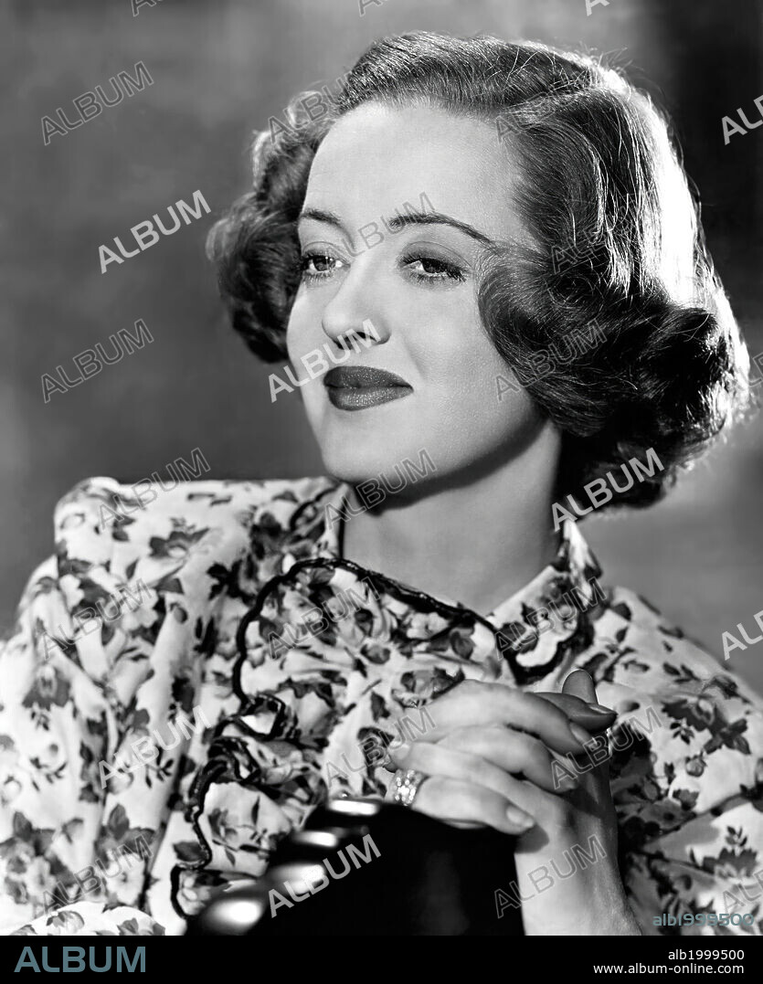BETTE DAVIS in OLD ACQUAINTANCE, 1943, directed by VINCENT SHERMAN. Copyright WARNER BROTHERS.