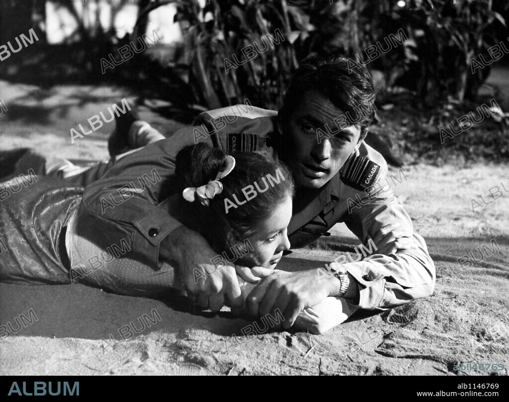 GREGORY PECK en LLANURA ROJA, 1954 (THE PURPLE PLAIN), dirigida por ROBERT PARRISH. Copyright RANK/UNITED ARTISTS.