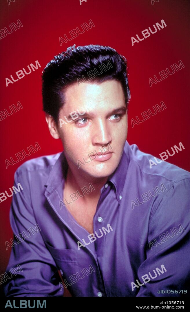 ELVIS PRESLEY.  1962