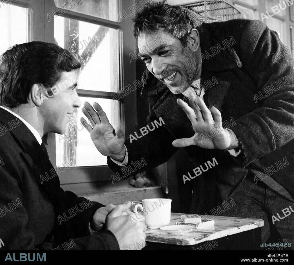 ANTHONY QUINN in ZORBA THE GREEK, 1964 (ALEXIS ZORBAS), directed by MICHALIS KAKOYANNIS. Copyright 20TH CENTURY FOX.