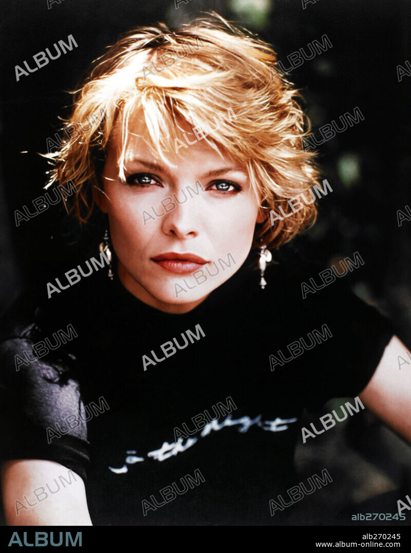 MICHELLE PFEIFFER en CUANDO LLEGA LA NOCHE, 1985 (INTO THE NIGHT), dirigida por JOHN LANDIS. Copyright UNIVERSAL PICTURES.