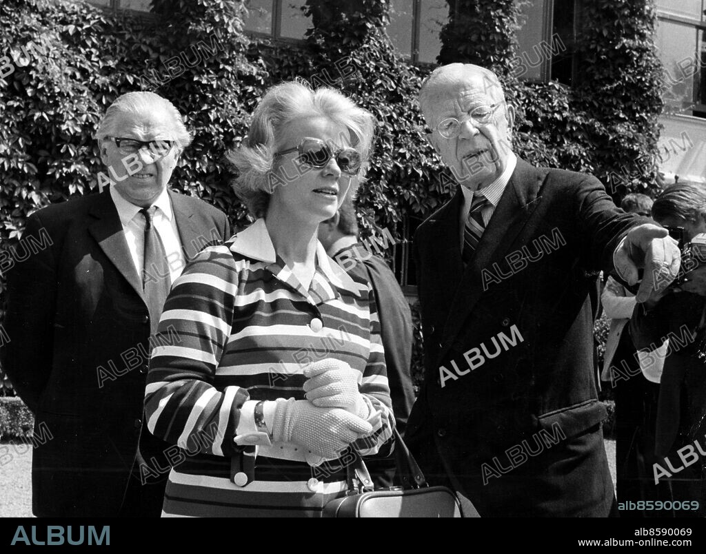 Camilla Odhnoff tillsammans med Gustaf VI Adolf och Gunnar Sträng på . Sofiero. Camilla Odhnoff politiker (s) sit 1972. (c) Jan Dahlander / Sydsvenskan / IBL Bildbyrå.