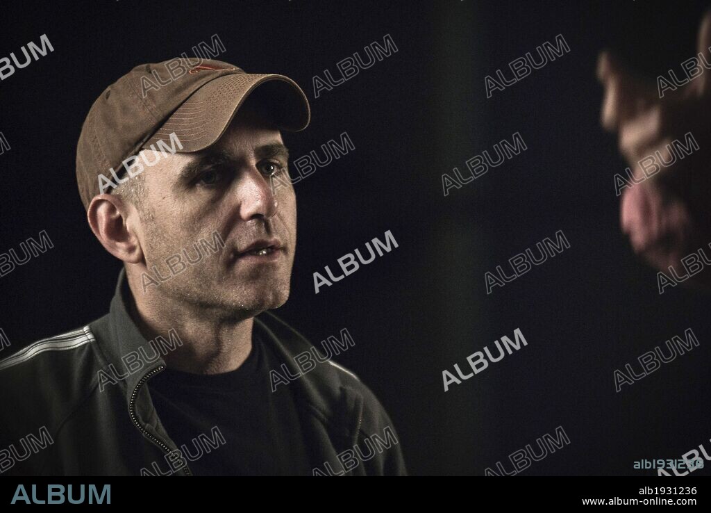 JOSEPH CEDAR in FOOTNOTE, 2011 (HEARAT SHULAYIM), directed by JOSEPH CEDAR. Copyright MOVIE PLUS/UNITED KING FILMS.