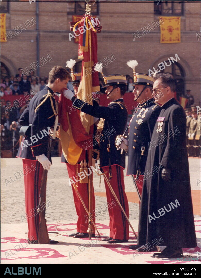 Military training of Prince Felipe. The Prince of Asturias solemnly swears the flag at the General Military Academy of Zaragoza on October 11, 1985.