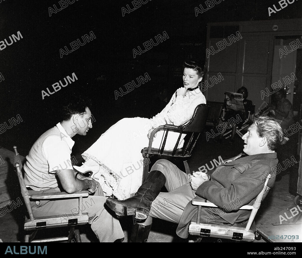 ELIA KAZAN, KATHARINE HEPBURN and SPENCER TRACY in THE SEA OF GRASS, 1947, directed by ELIA KAZAN. Copyright M.G.M.