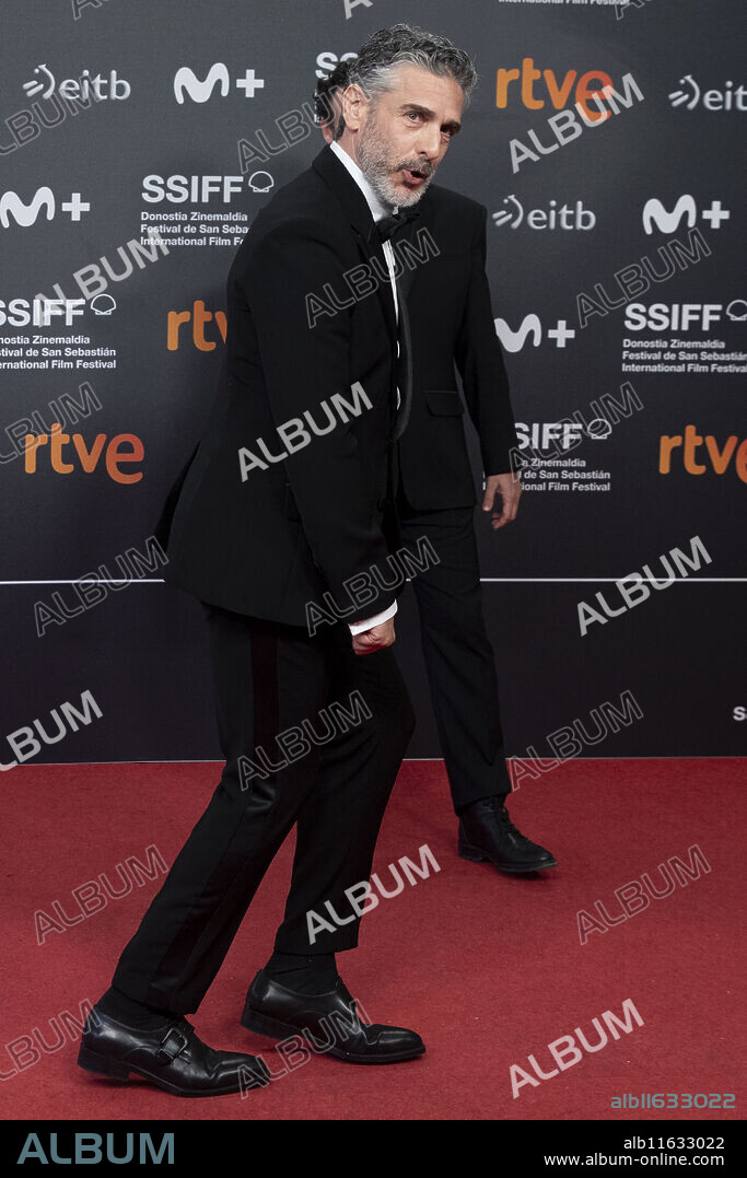 Diego Lerman and Leonardo Sbaraglia attended Red Carpet Modi El Hombre Que Amaba los Platos Voladores" Premiere during 72st San Sebastian International Film Festival at Kursaal Palace on September 24, 2024 in Donostia / San Sebastian, Spain.