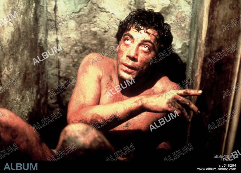JAVIER BARDEM in BEFORE NIGHT FALLS, 2000, unter der Regie von JULIAN SCHNABEL. Copyright GRANDVIEW PRODUCTIONS.