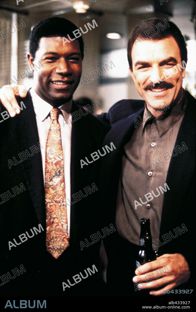 DENNIS HAYSBERT und TOM SELLECK in MR BASEBALL, 1992, unter der Regie von FRED SCHEPISI und KEN TAKAKURA. Copyright UNIVERSAL PICTURES / LARI, EMILIO.