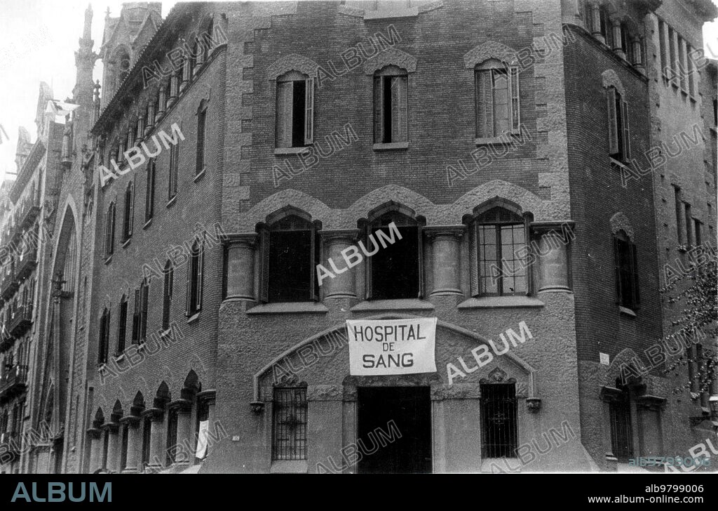 1937. The building of the Friars of Pompeii, converted into a blood hospital.