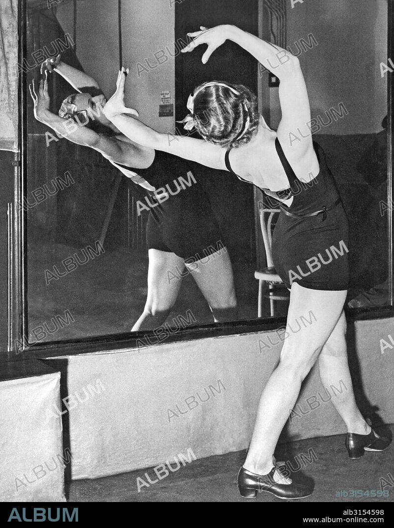 London, England:  c. 1934. Princess Irene Bogdan of Romania training at the London Dance School to make her dancing debut in a forthcoming production.