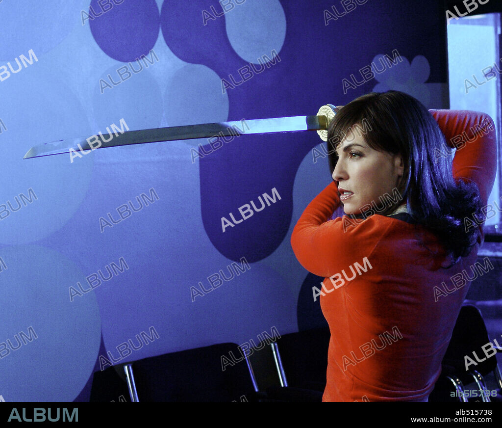 JULIANNA MARGULIES in SCRUBS, 2001, directed by ADAM BERNSTEIN. Copyright NBC / FELD, DANNY.
