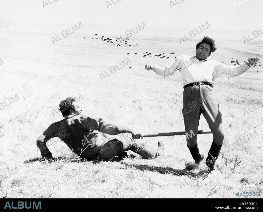 CHARLTON HESTON y GREGORY PECK en HORIZONTES DE GRANDEZA, 1958 (THE BIG COUNTRY), dirigida por WILLIAM WYLER. Copyright UNITED ARTISTS.