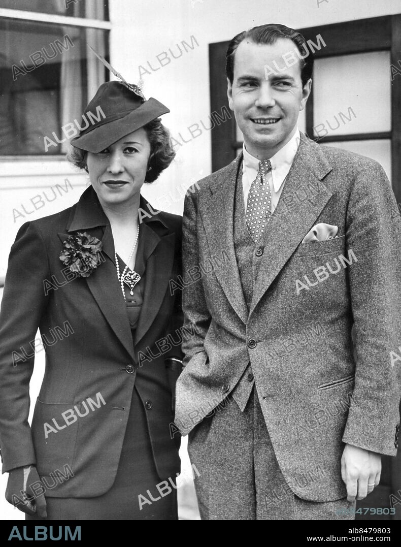 STOCKHOLM 1936.. Greve Sigvard Bernadotte med hustrun Erica Patzek.. Foto: TT Kod: 190 . COPYRIGHT SCANPIX SWEDEN.