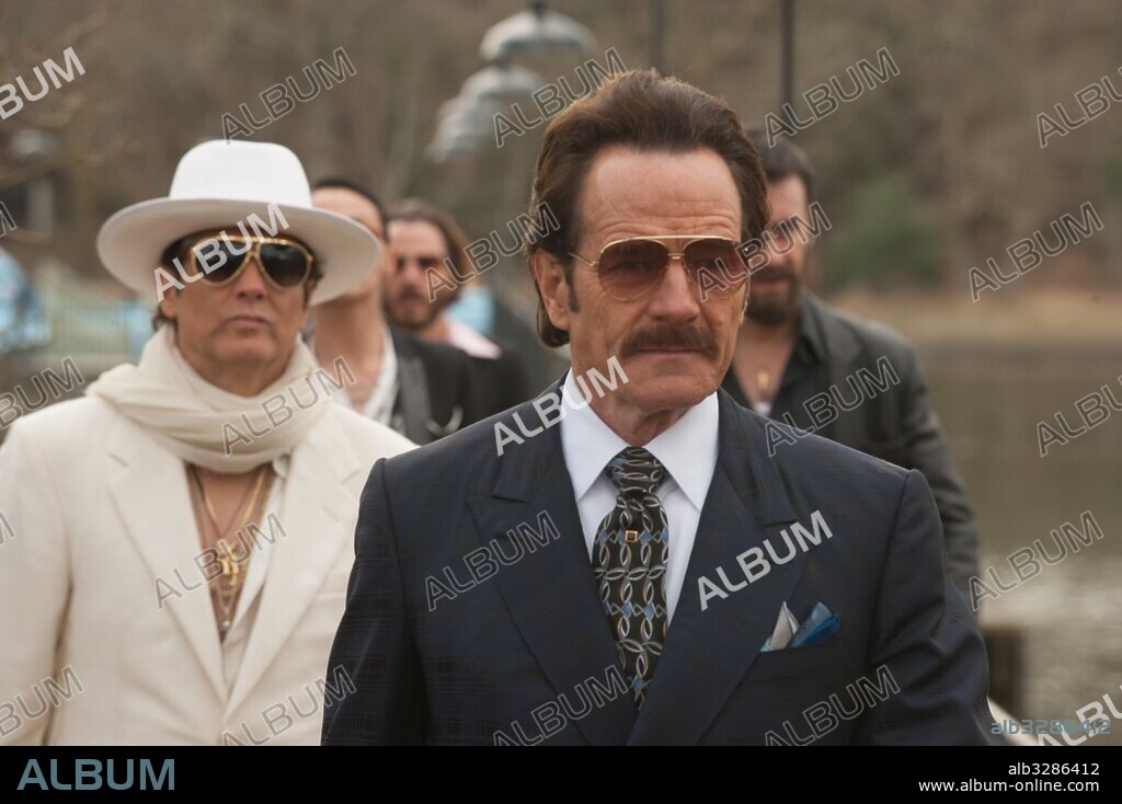 BRYAN CRANSTON et YUL VAZQUEZ dans THE INFILTRATOR, 2016, réalisé par BRAD FURMAN. Copyright GOOD FILMS.
