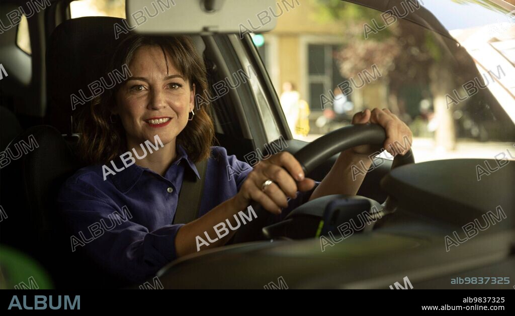 LEONOR WATLING en NO ME GUSTA CONDUCIR, 2022, dirigida por BORJA COBEAGA. Copyright Sayaka Producciones.