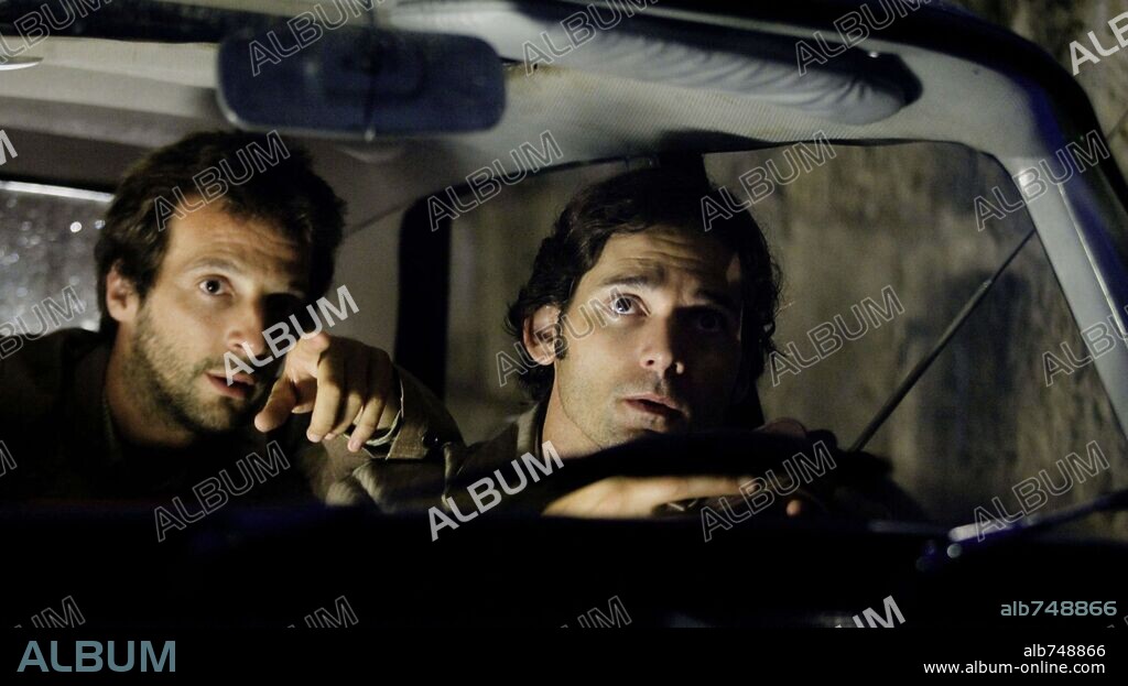ERIC BANA and MATHIEU KASSOVITZ in MUNICH, 2005, directed by STEVEN SPIELBERG. Copyright UNIVERSAL PICTURES / BALLARD, KAREN.