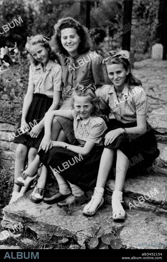 Mrs. Odette Marie C. Sansom 32yrs old mother 3 children MBE & awarded George Cross for her refusal under torture to betray Gestapo a radio operator & British officer working with French *****. November 2, 1946. (Photo by Sport & General Press Agency Limited).