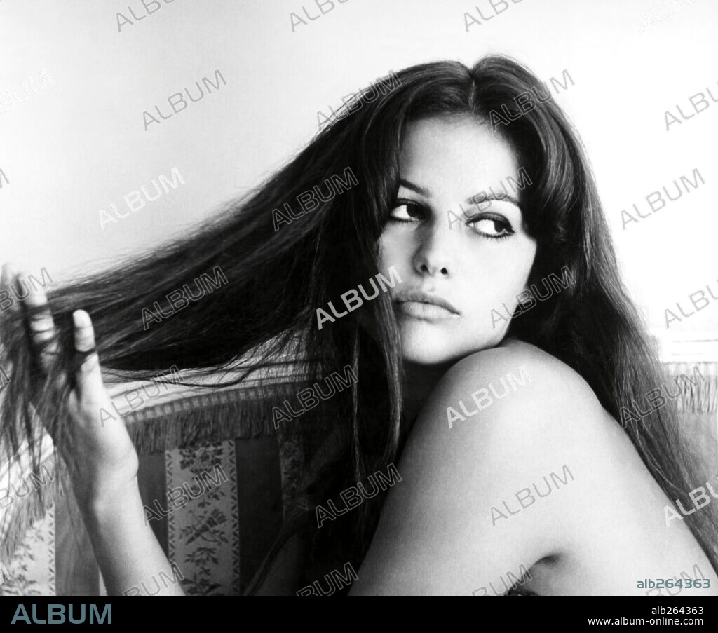 CLAUDIA CARDINALE.