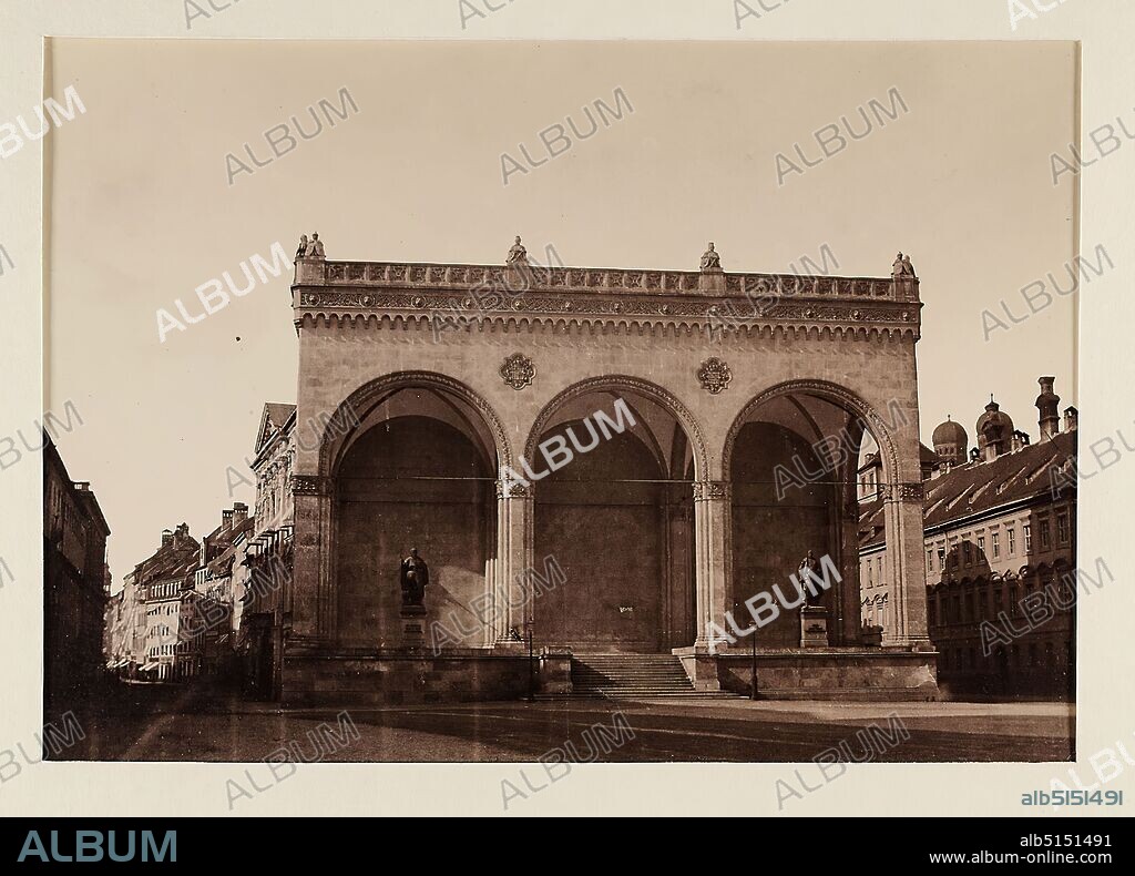 Georg Böttger, Feldherrnhalle, Munich, albumin paper, black and white positive process, image size: height: 13,80 cm; width: 19,40 cm, architectural photography, secular architecture, streets and squares.