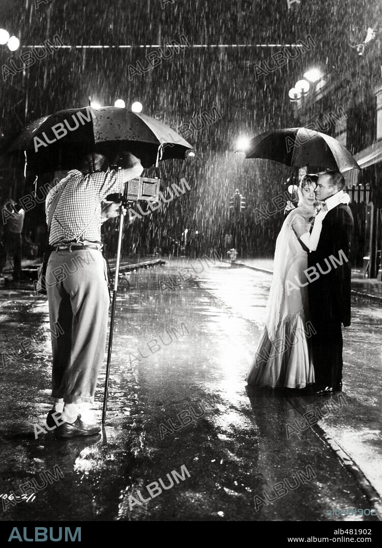 BOB HOPE and MILLY VITALE in THE SEVEN LITTLE FOYS, 1955, directed by MELVILLE SHAVELSON. Copyright PARAMOUNT PICTURES.
