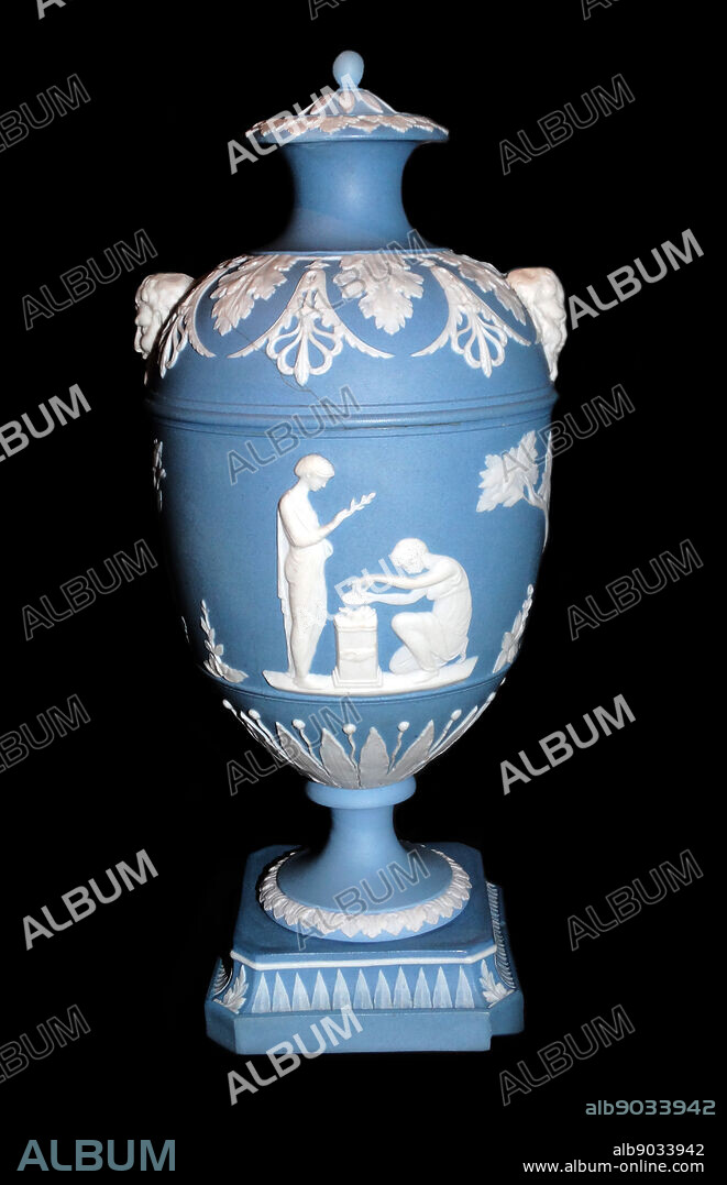 English pottery Vase by Josiah Wedgwood in Jasperware, about 1780.