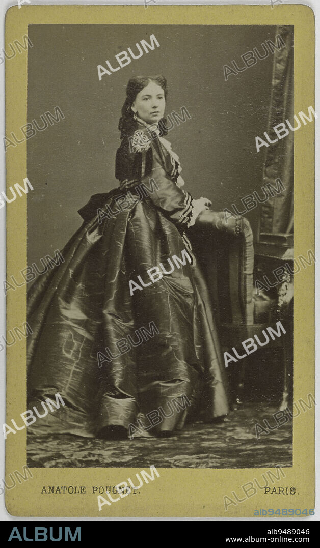 Portrait of Cora Pearl (Elisabeth Emma Crouch dite, 1835?-1886), courtesan, Pougnet, Cyrus Anatole, Photographer, Between 1860 and 1890, 2nd half of the 19th century, Graphic Arts, Photography, Albumen print, Height: 9 cm, Width: 5.4 cm.