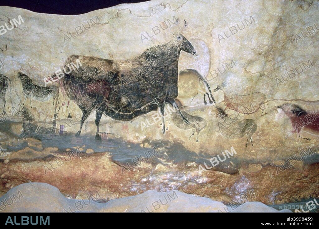 A paleolithic cave painting from La Scaux of Aurochs, an extinct breed of cattle.
