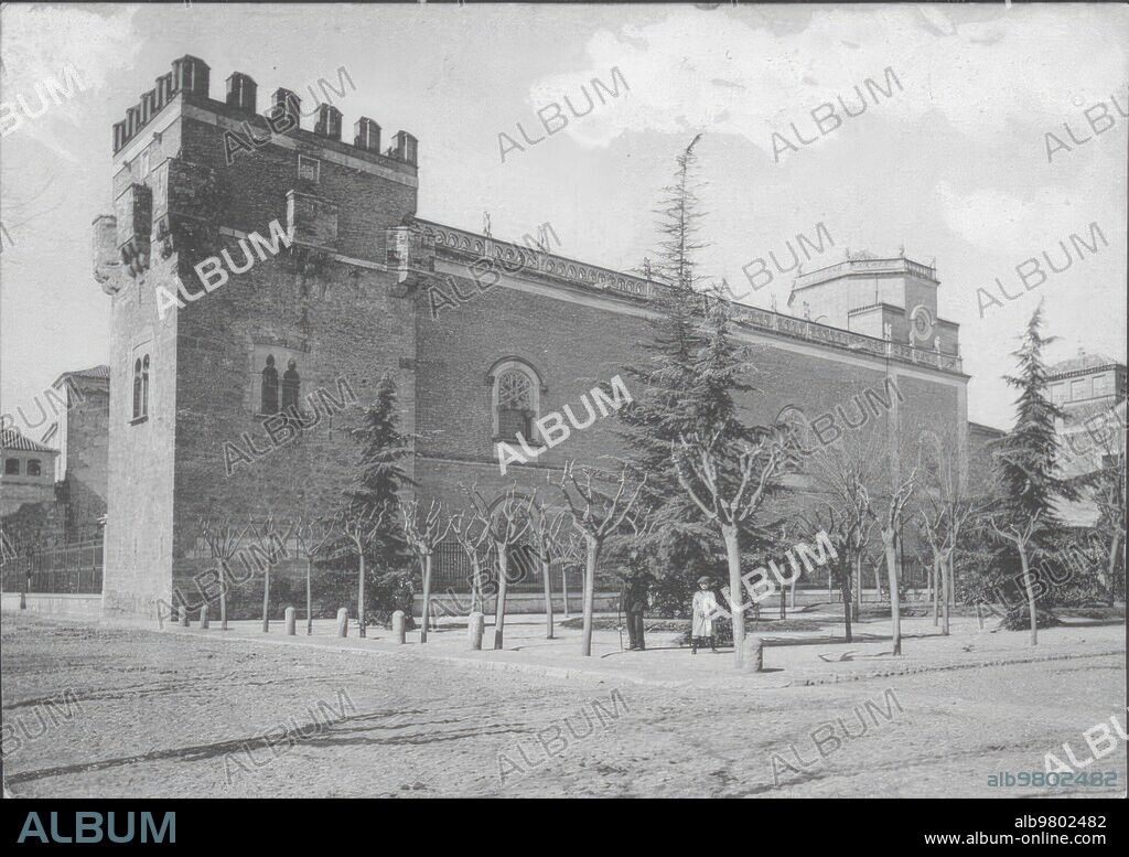 1907. Archbishop's Palace of Alcalá de Henares.