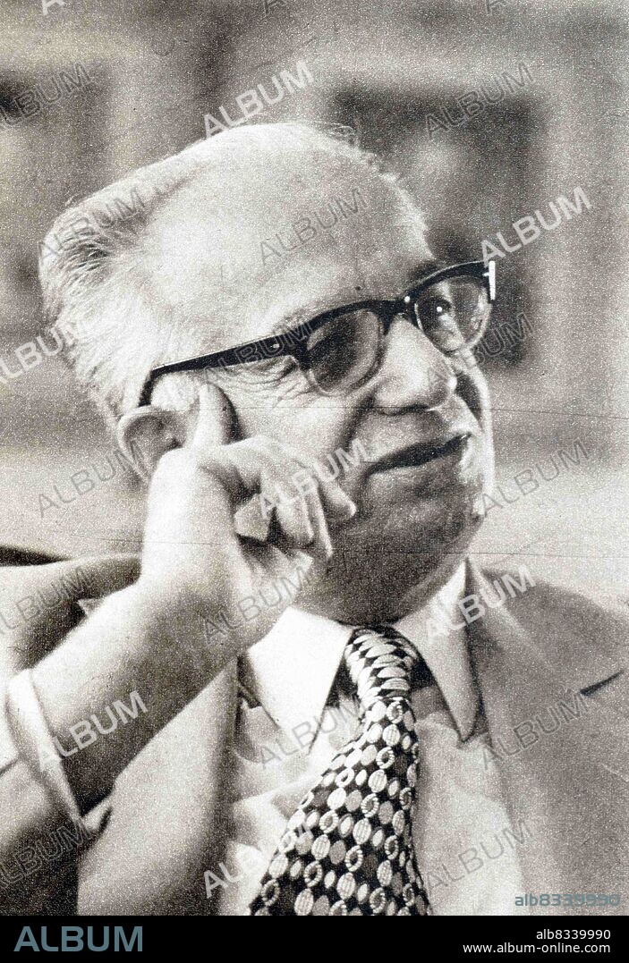 Refik Hamit Tulga (1907 - 1981) Turkish soldier and politician. He served as Washington Attache between 1947-1950. Since 1954, he served as the President's Chief Adjutant and Guard Regiment Commander for two years. After the May 27 Coup in 1960, he was appointed as the Governor and Mayor of Istanbul. Most recently, he served as the Head of the NATO Turkish Military Delegation in Brussels.