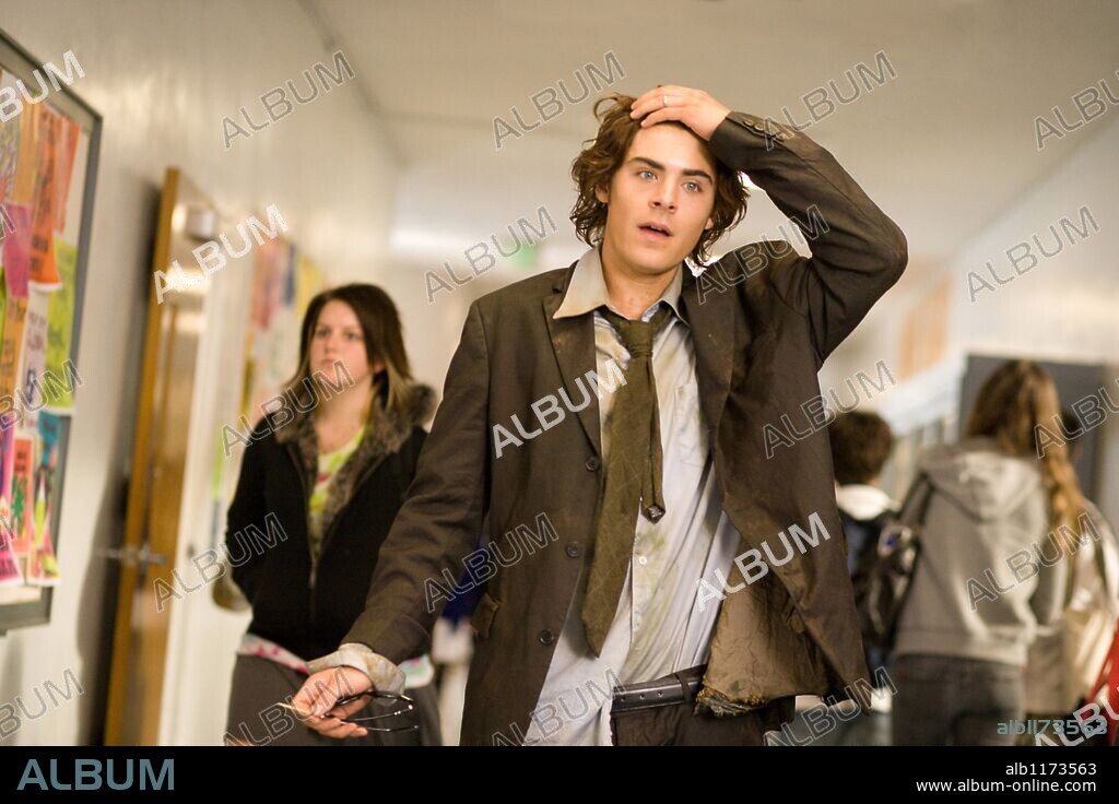 ZAC EFRON in 17 AGAIN, 2009, directed by BURR STEERS. Copyright OFFSPRING ENTERTAINMENT / ZLOTNICK, CHUCK.