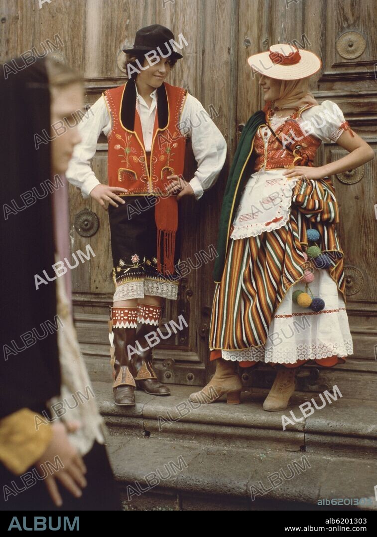 TRAJE REGIONAL DE LA OROTAVA - TENERIFE - PAREJA.