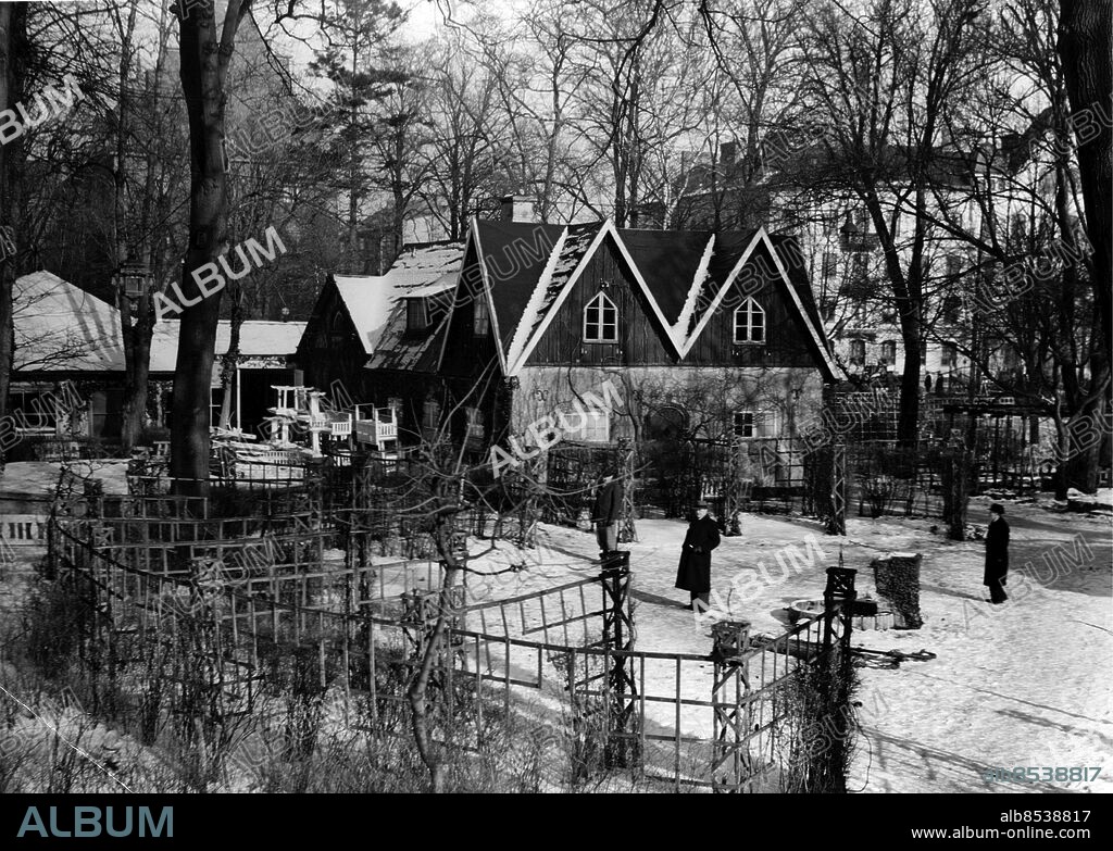 Konditoriträdgården med paviljong och spaljeer. Vnterbild från 23 feb 1941 Låg där Malmö Opera och Musikteater nu ligger. (c) Sydsvenskan / IBL Bildbyrå.