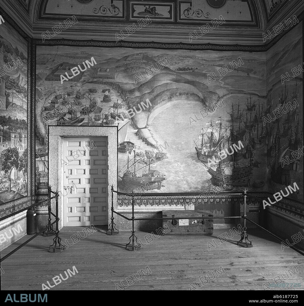 GRANELLO-TAVARON-CASTELLO Y CAMBIASSO. BATALLA NAVAL EN LAS AZORES (1571)- CONQUISTA DE LA TERCERA ISLA- PINTURA AL FRESCO 1585- FOTOGRAFIA EN BLANCO Y NEGRO - AÑOS 60.