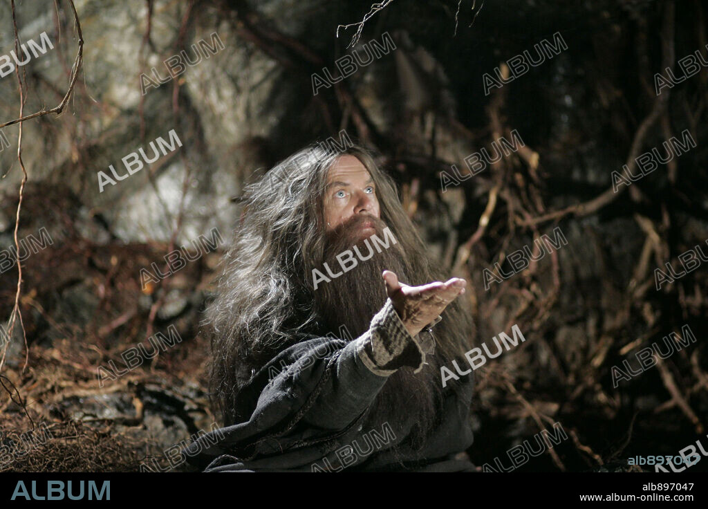 SAM NEILL in MERLIN'S APPRENTICE, 2006 (MERLIN'S APPRENTICE-TV), directed by DAVID WU. Copyright HALLMARK.