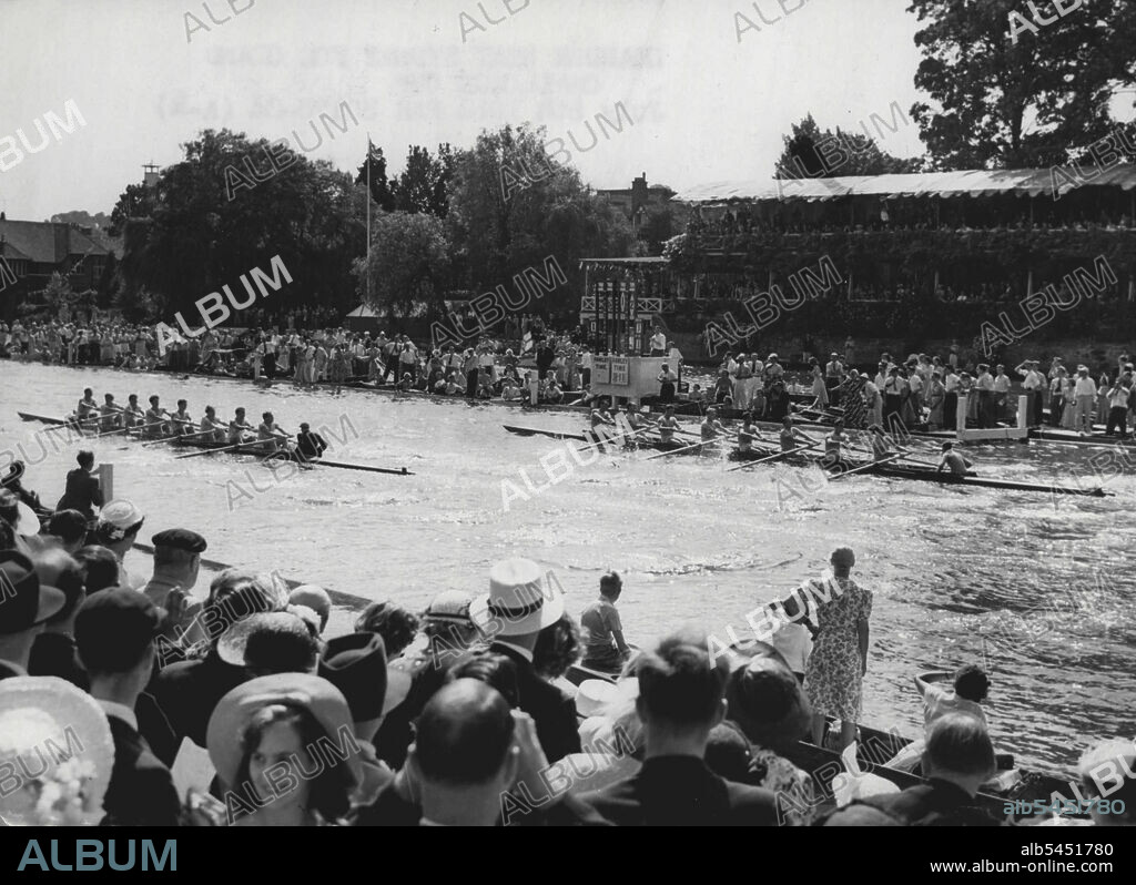 Leander Beat Sydney For Grand Challenge Cup - Leander Club (left) winning the final of the Grand Challenge Cup from Sydney rowing club, Australia, at Henley Royal Regatta, Lenley-on-Thames, today (Saturday). July 05, 1952. (Photo by Reuterphoto).