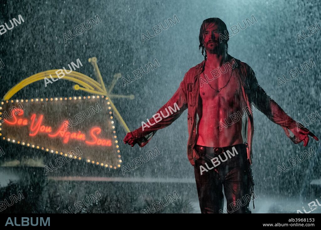 CHRIS HEMSWORTH in BAD TIMES AT THE EL ROYALE, 2018, directed by DREW GODDARD. Copyright Twentieth Century-Fox.