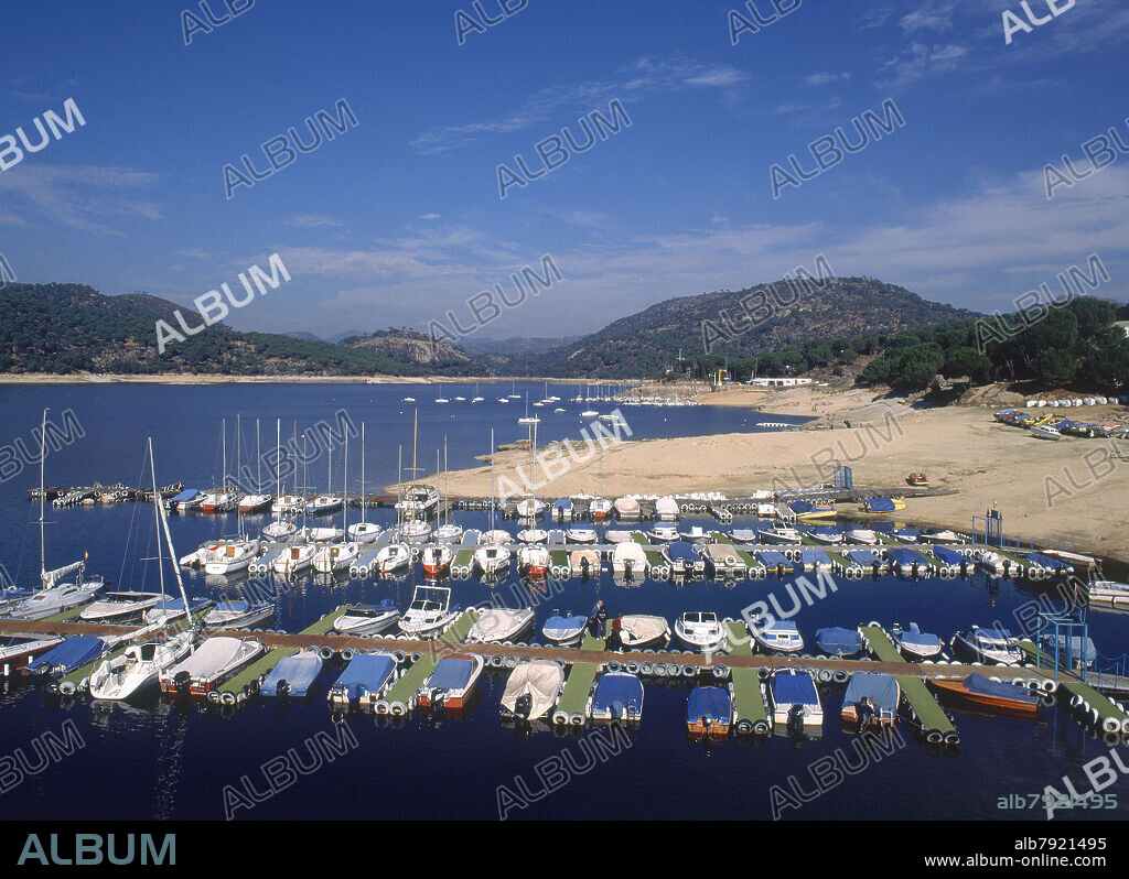 PUERTO DEPORTIVO DEL PANTANO DE SAN JUAN.