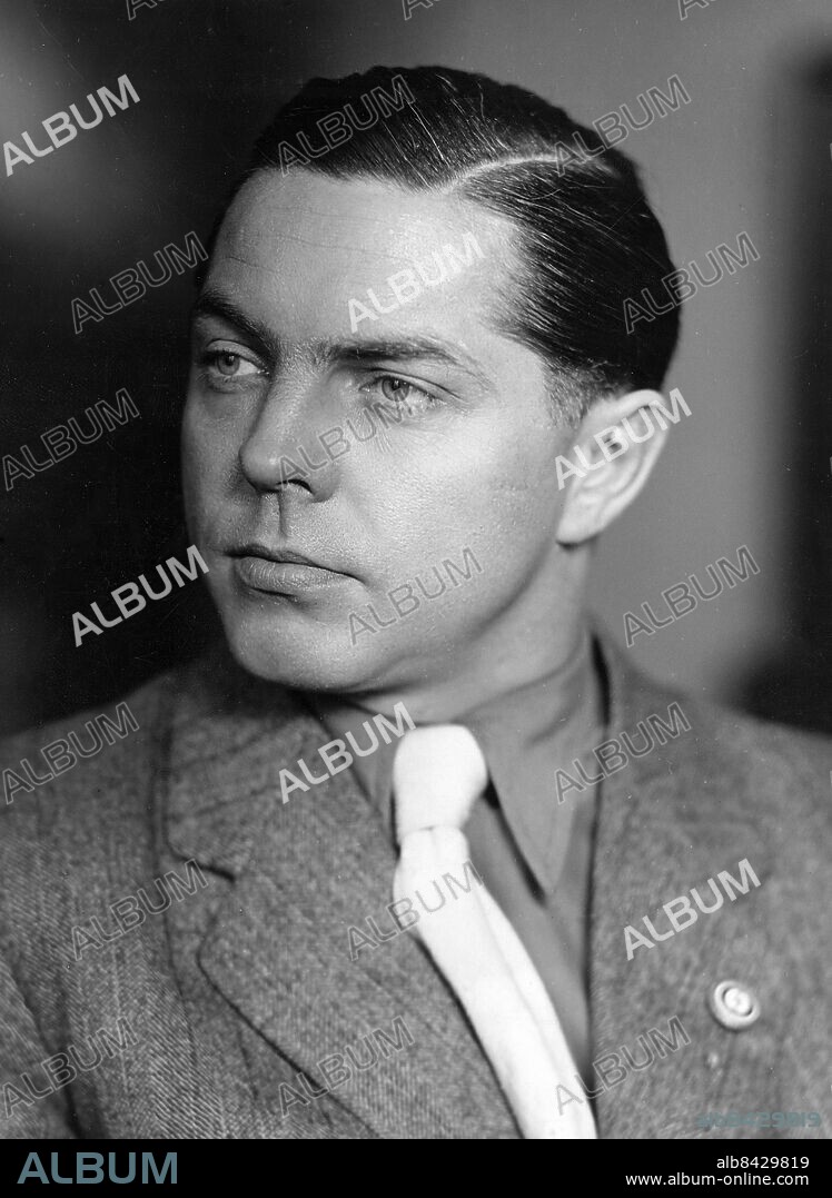 TYSKLAND 1942. Orig. bildtext... MINISTERIALRAT DR. HIPPLER. leiter der Filmabteilung im Reichsministerium für Volksaufklärung und Propaganda. 26.2.42. Foto: Scherl Bilderdienst / AB Text & Bilder / SVT / kod:5600 Mapp: HIP - HIR F Hippler, 1909-2002, tysk filmproducent, nazist. Känd för att ha regisserat propagandafilmen Den evige juden (Der ewige jude) från 1940. persons: FRITZ HIPPLER sites: TYSKLAND PhotoDate:1942-??-??.