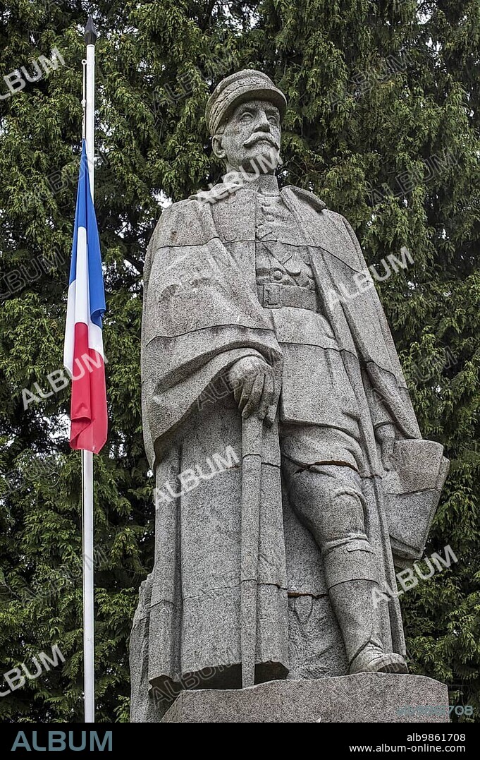 Statue of general Ferdinand Foch, Allied Generalissimo during the First World War, at the Glade of the Armistice, Clairière de l'Armistice, WWI memorial in the Forest of Compiègne, France, Europe.