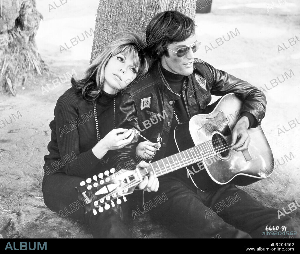 NANCY SINATRA and PETER FONDA in THE WILD ANGELS, 1966, directed by ROGER CORMAN. Copyright A.I.P.