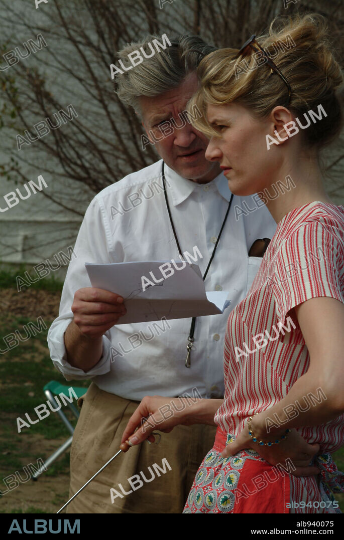 DAVID LYNCH and LAURA DERN in INLAND EMPIRE, 2006, directed by DAVID LYNCH. Copyright STUDIO CANAL.