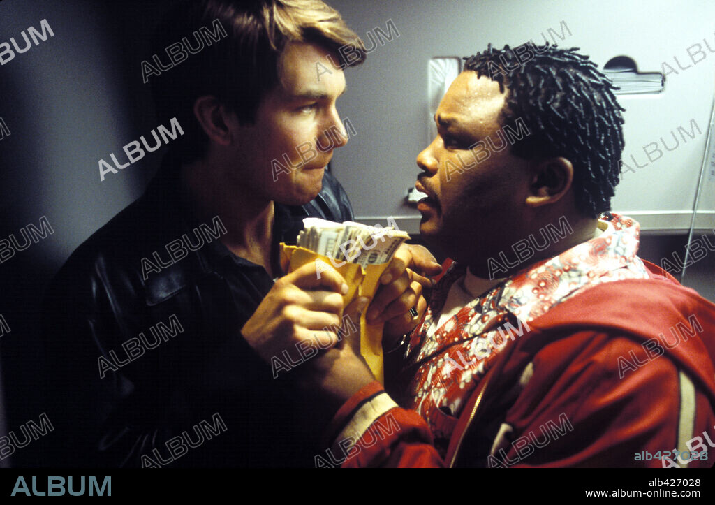 ANTHONY ANDERSON und JERRY O'CONNELL in KANGAROO JACK, 2003, unter der Regie von DAVID MCNALLY. Copyright WARNER BROS. PICTURES.