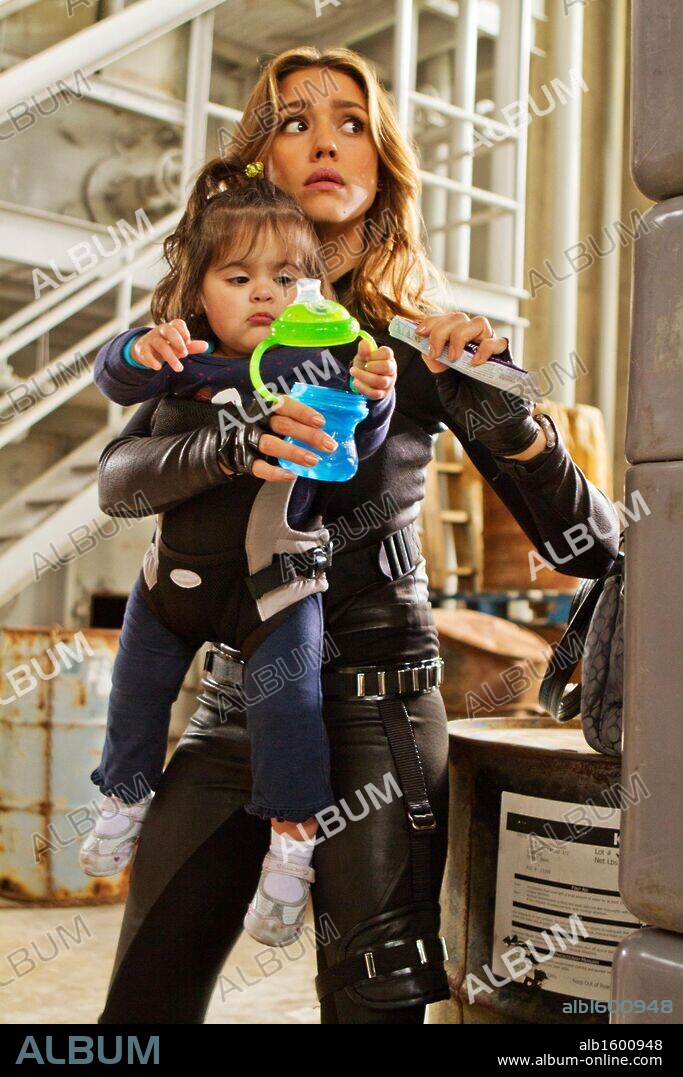 JESSICA ALBA en SPY KIDS 4: TODO EL TIEMPO DEL MUNDO, 2011 (SPY KIDS 4: ALL THE TIME IN THE WORLD), dirigida por ROBERT RODRIGUEZ. Copyright DIMENSION FILMS.