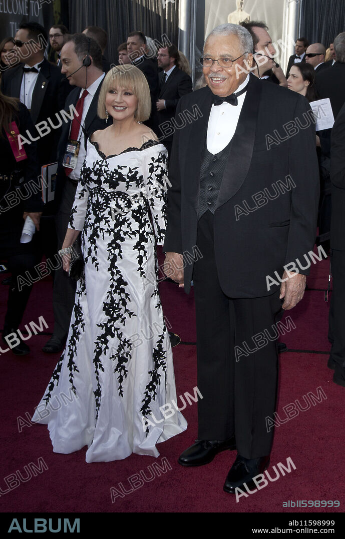 September 9, 2024, Los Angeles, California, USA: Actor, James Earl Jones died at his home in Dutchess County, New York. He was 93. FILE PHOTO: Acto James Earl Jones(R), Cecilia Hart on the red carpet of the 84th Academy Awards at the Hollywood and Highland center in Hollywood, California on Sunday, February 26, 2012. JAVIER ROJAS/PI (Credit Image: © PI via ZUMA Press Wire).