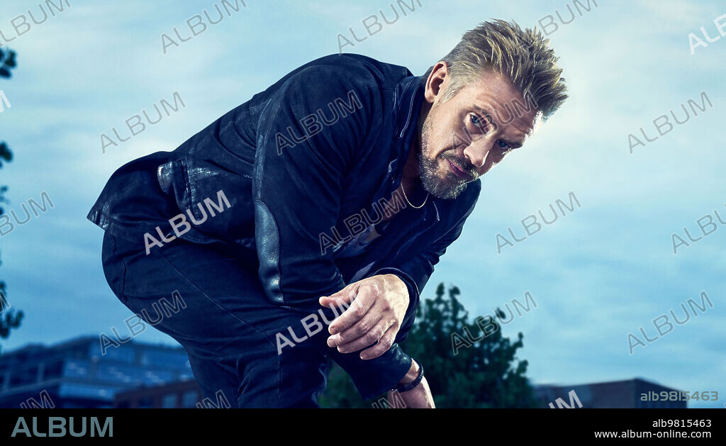 BOYD HOLBROOK in JUSTIFIED: CITY PRIMEVAL, 2023, directed by JON AVNET and MICHAEL DINNER. Copyright FX PRODUCTIONS.