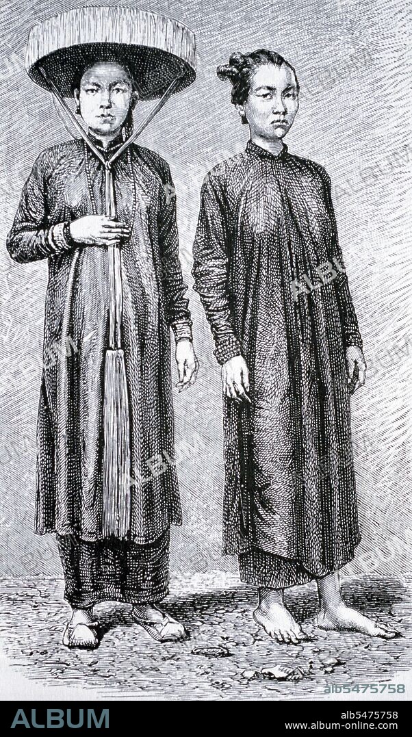 The áo ngu thân had a loose fit and sometimes had wide sleeves. Wearers could display their prosperity by putting on multiple layers of fabric, which at that time was costly. The áo ngu thân had two flaps sewn together in the back, two flaps sewn together in the front, and a 'baby flap' hidden underneath the main front flap. The gown appeared to have two-flaps with slits on both sides, features preserved in the later ao dai. Compared to a modern ao dai, the front and back flaps were much broader and the fit looser. It had a high collar and was buttoned in the same fashion as a modern ao dai.