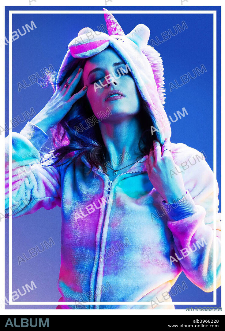 GILLIAN JACOBS dans IBIZA, 2018, réalisé par ALEX RICHANBACH. Copyright Gary Sanchez Productions/Good Universe.