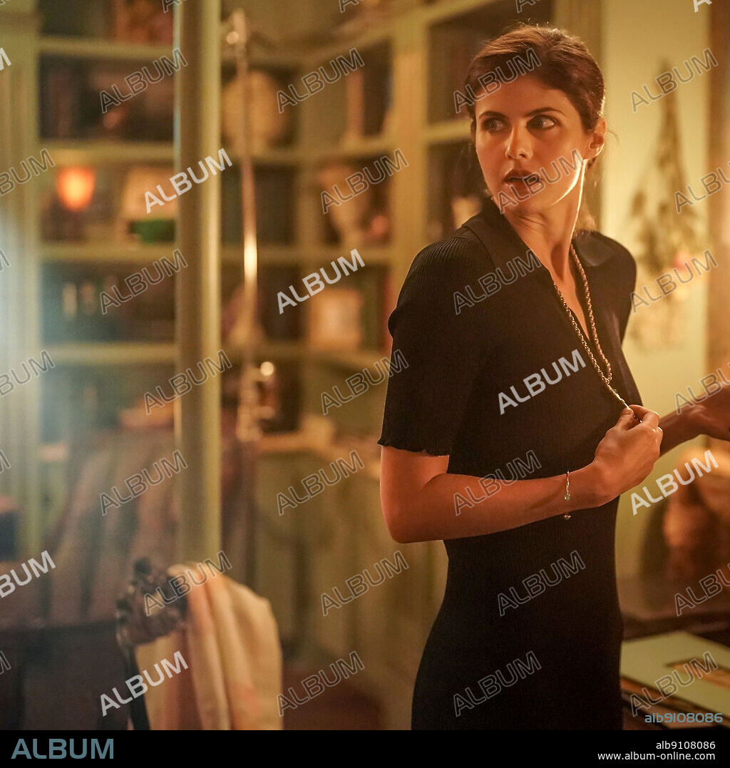 ALEXANDRA DADDARIO en LAS BRUJAS DE MAYFAIR, 2023 (ANNE RICE'S MAYFAIR WITCHES), dirigida por AXELLE CAROLYN, HAIFAA AL-MANSOUR y MICHAEL UPPENDAHL. Copyright AMC Studios.