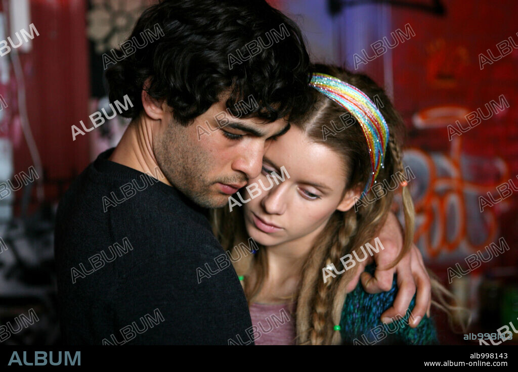 MANUELA VELLES and NICOLAS CAZALE in CHAOTIC ANA, 2007 (CAÓTICA ANA), directed by JULIO MEDEM. Copyright ALICIA PRODUCE.