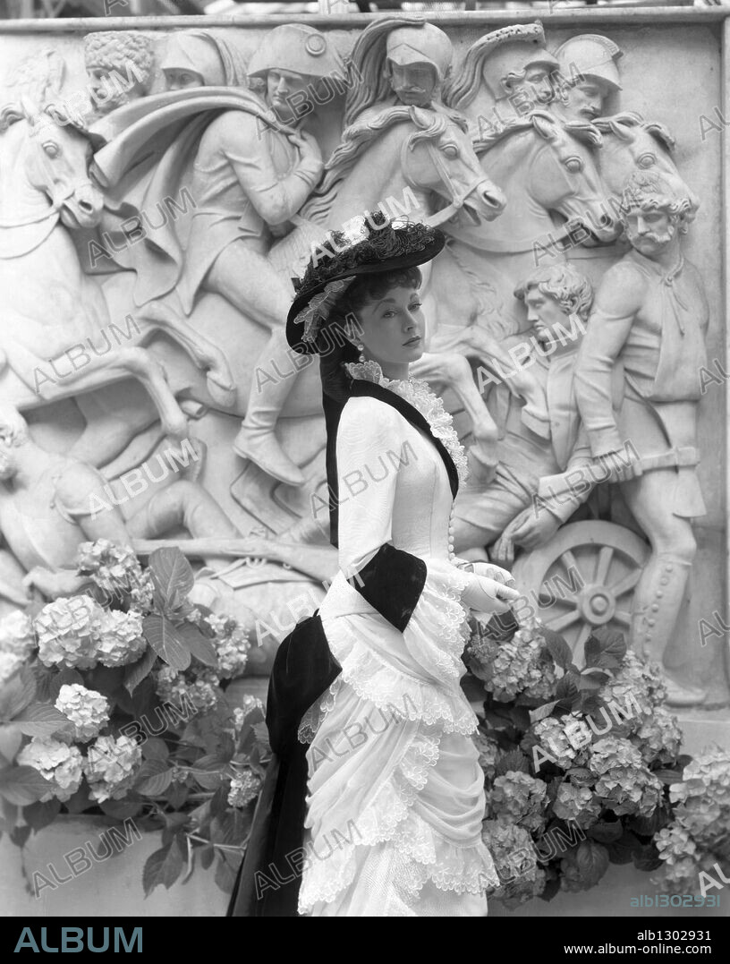 VIVIEN LEIGH in ANNA KARENINA, 1948, directed by JULIEN DUVIVIER. Copyright LONDON FILMS.